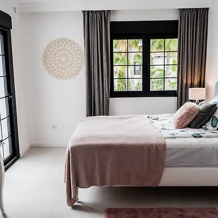 Naranjos Luxury Villa *